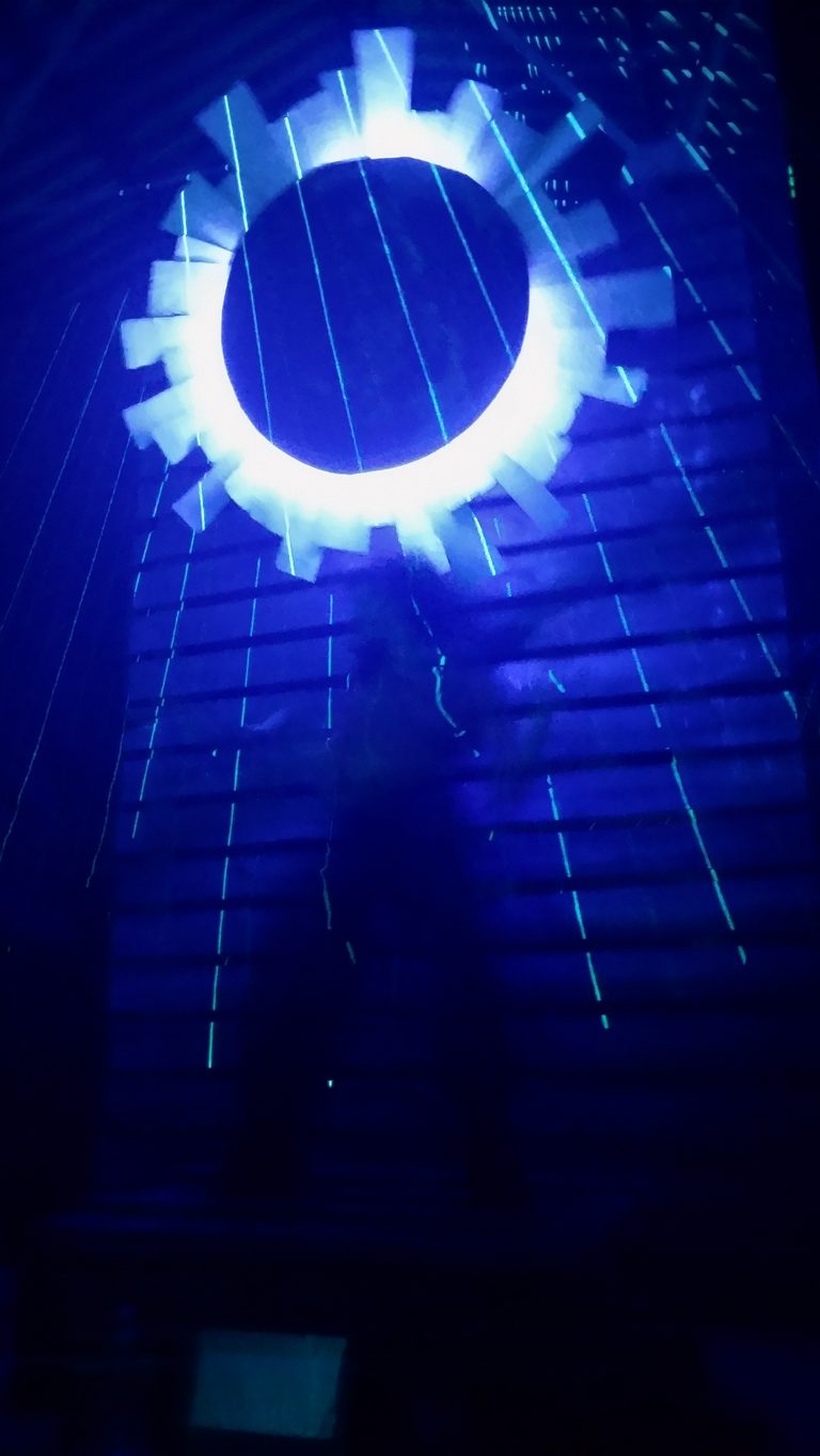 Darkoluna - Madera y led (2024)